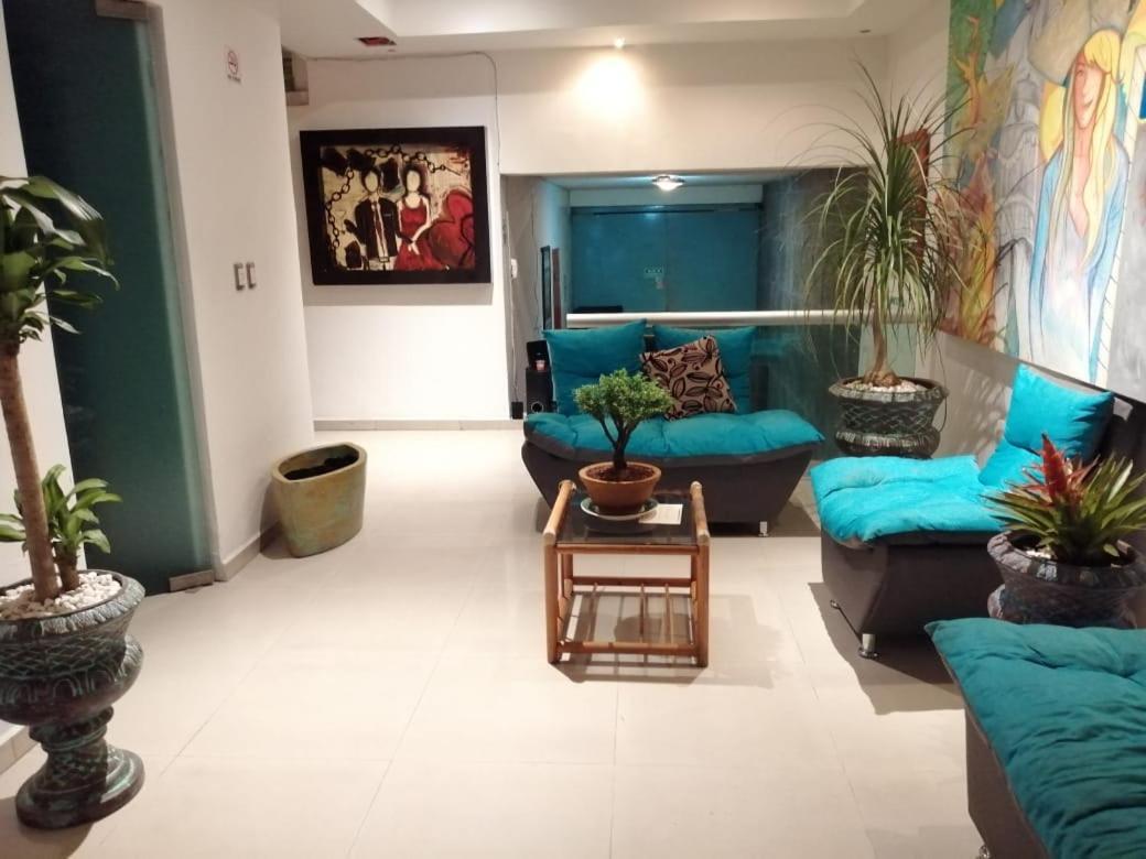 Pule Pule Hostal Boutique Guadalajara Buitenkant foto
